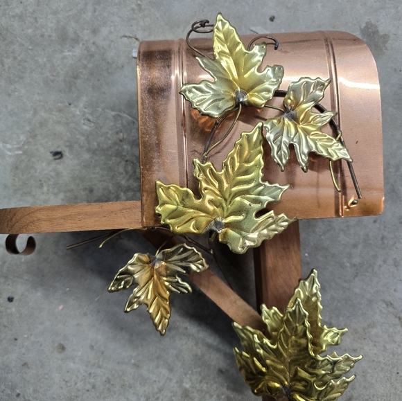 Home Interior Homco Mailbox Wood Copper Decor Gold Leaves Wall Hanging Shelf - Picture 2 of 3